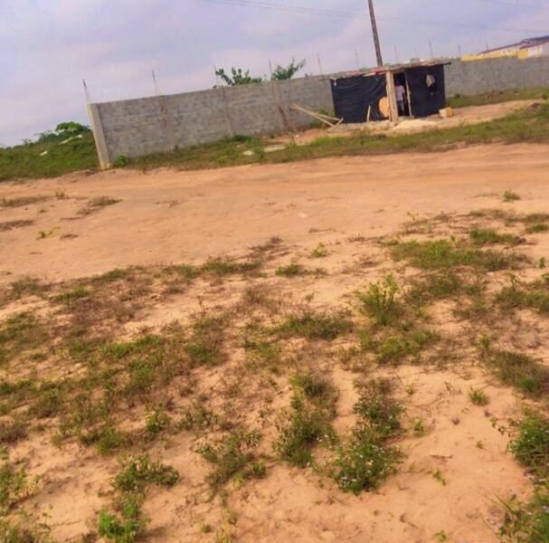 🚨 TERRAIN EN VENTE À ABIDJAN 🚨