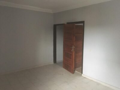 Location disponible à Cocody Abatta (Carrefour BCEAO)