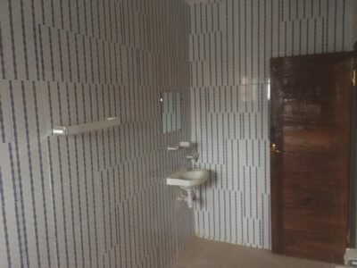 Location disponible à Cocody Abatta (Carrefour BCEAO)