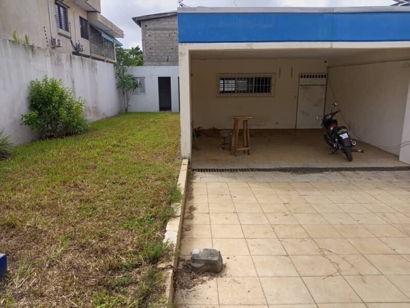 LOCATION VILLA BASSE