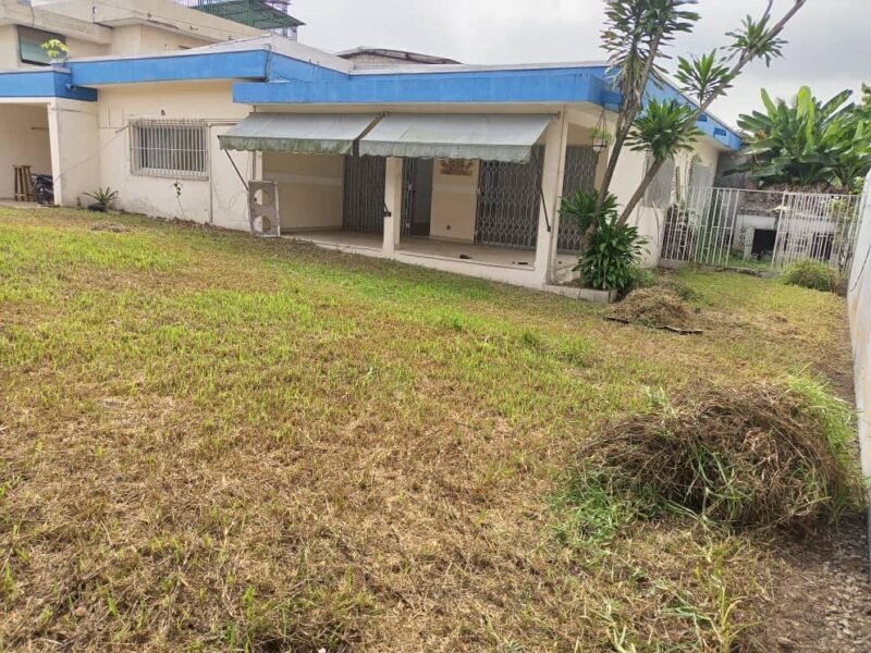 LOCATION VILLA BASSE