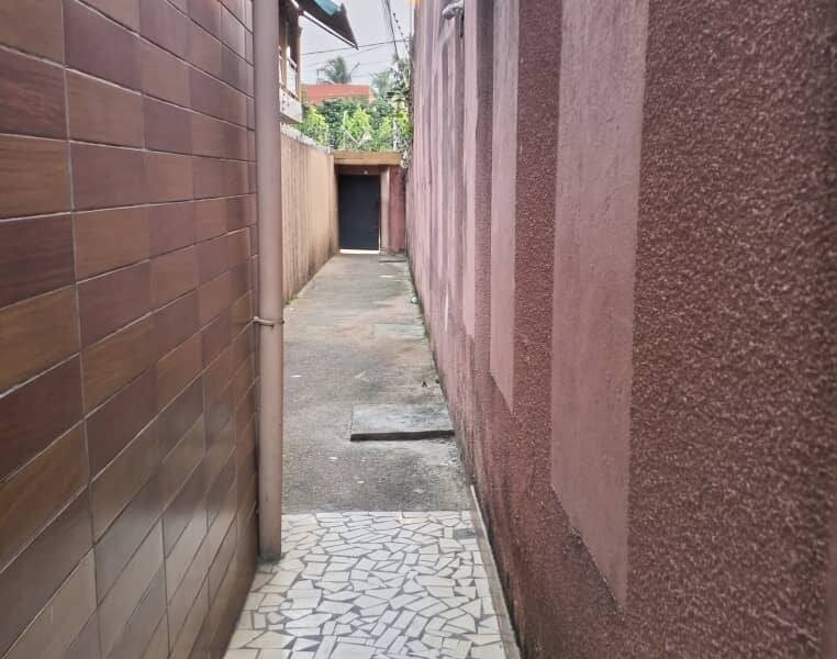 STUDIO A LOUER COCODY VALLON